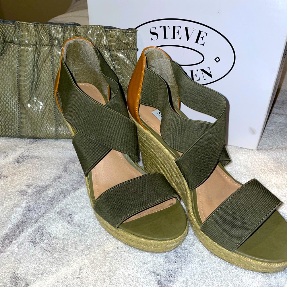 STEVE MADDEN- ESPADRILLE- PLATFORM/WEDGE SANDAL - Picture 2 of 7